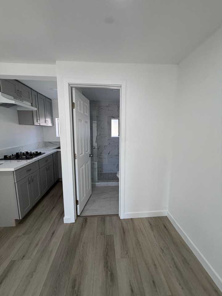 6215 Malabar St #A - Photo 3 of 16
