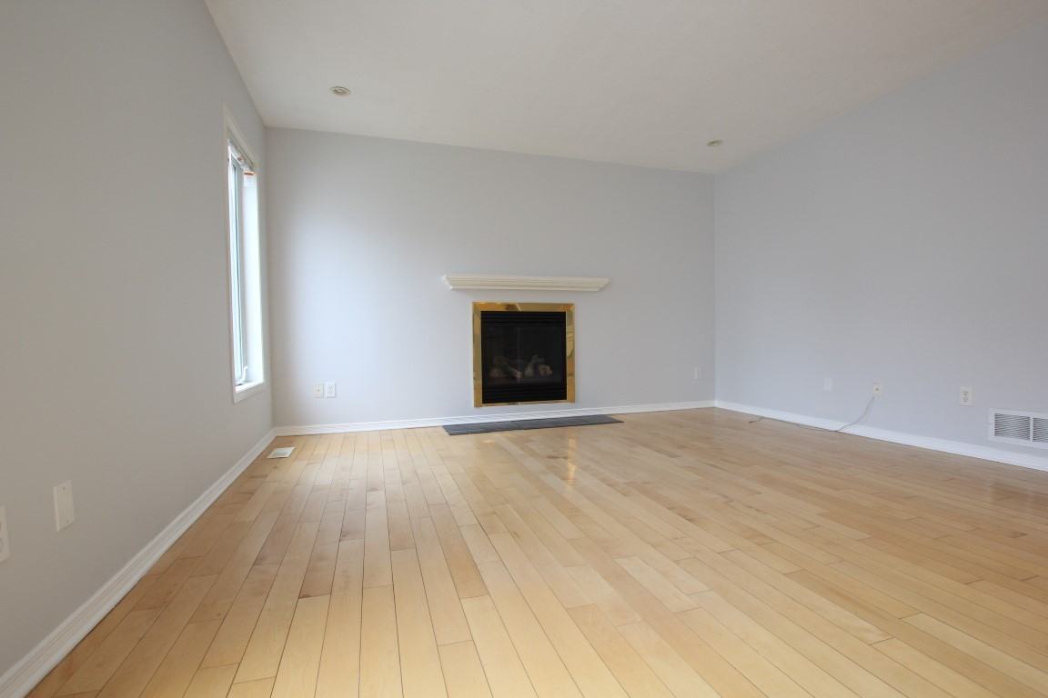 626 Beatrice Dr - Photo 3 of 28
