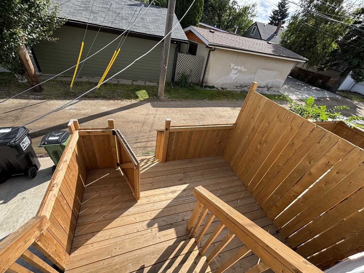 12224 60 St Nw - Photo 3 of 13