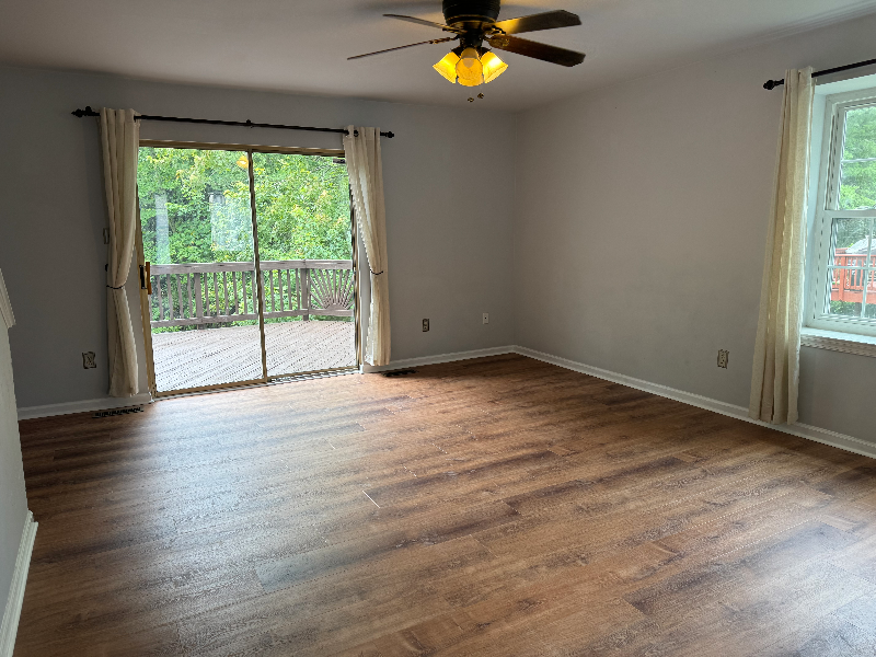 3065 Antrim Cir - Photo 4 of 14
