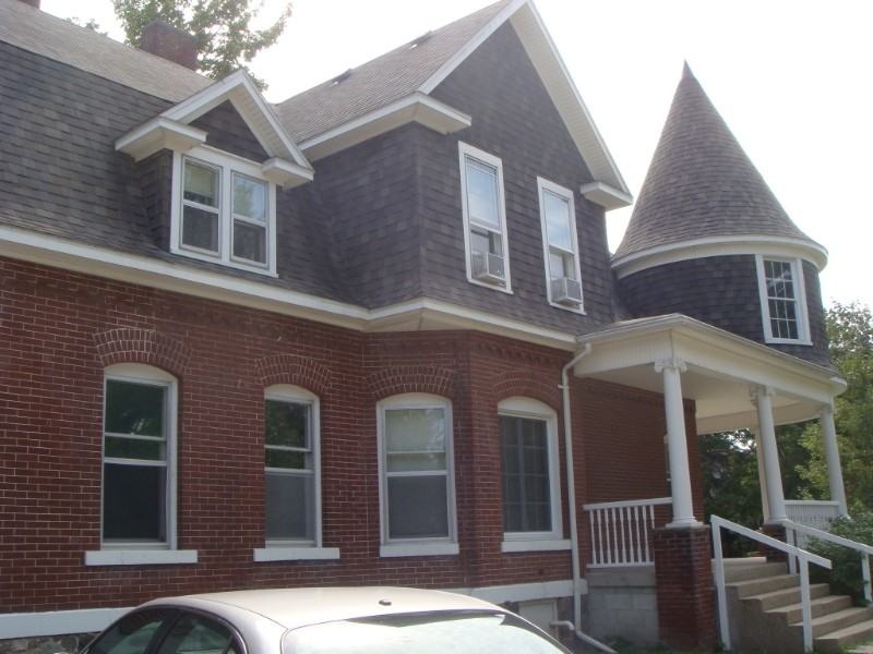 701 S University Ave - Photo 2 of 17