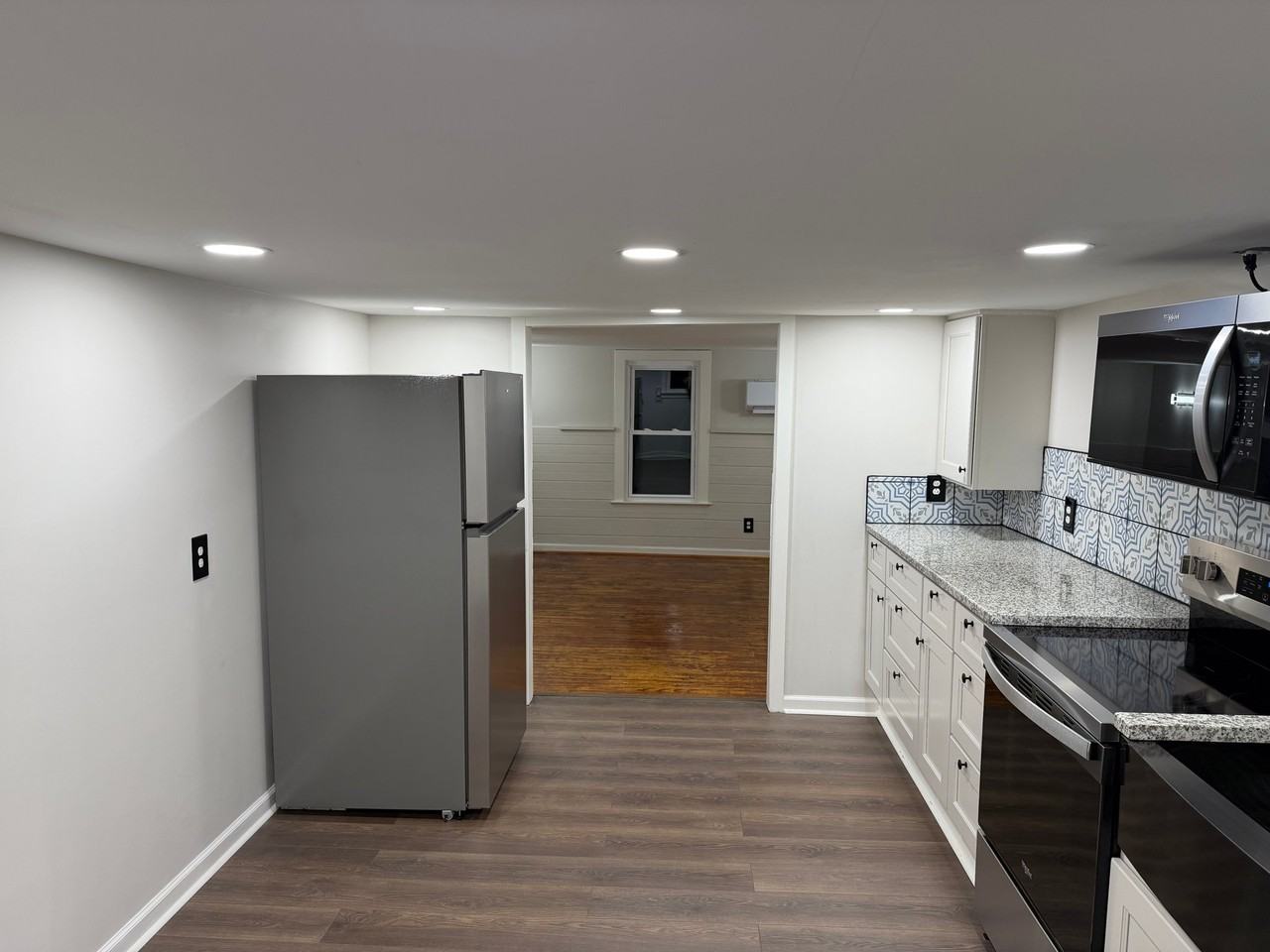 518 Farview Ave - Photo 4 of 25