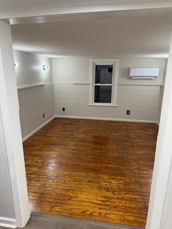 518 Farview Ave - Photo 5 of 25