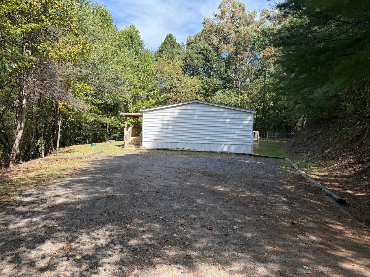 21 Cool Waters Rd - Photo 6 of 33