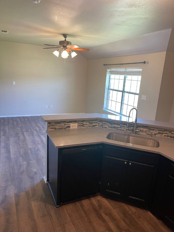 131 Lindas Creek Ln #131 - Photo 4 of 30