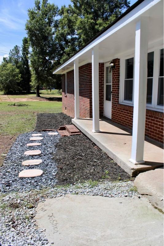 882 Campbell Rd - Photo 3 of 36