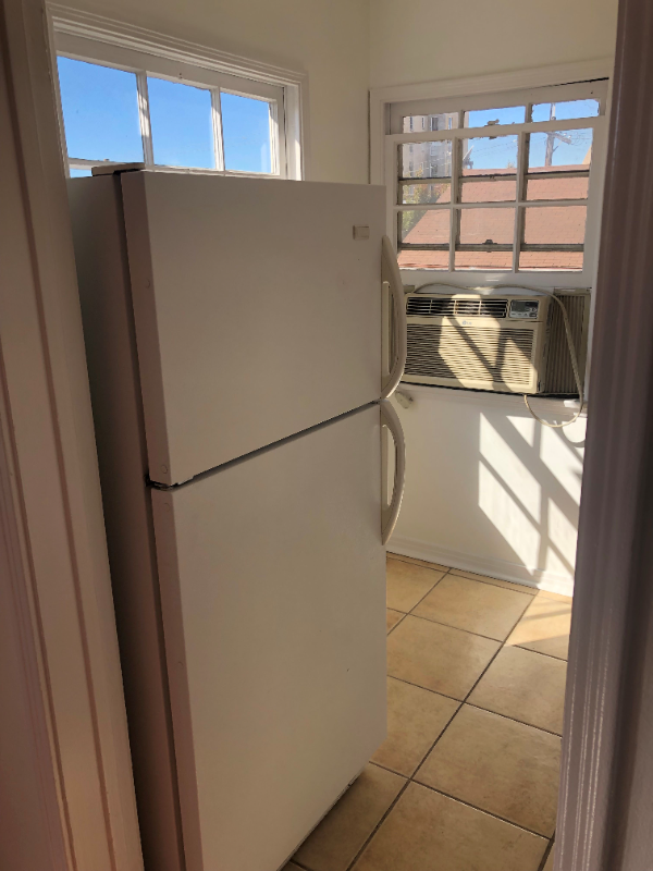 1807 Grace Ave #1811B - Photo 5 of 9