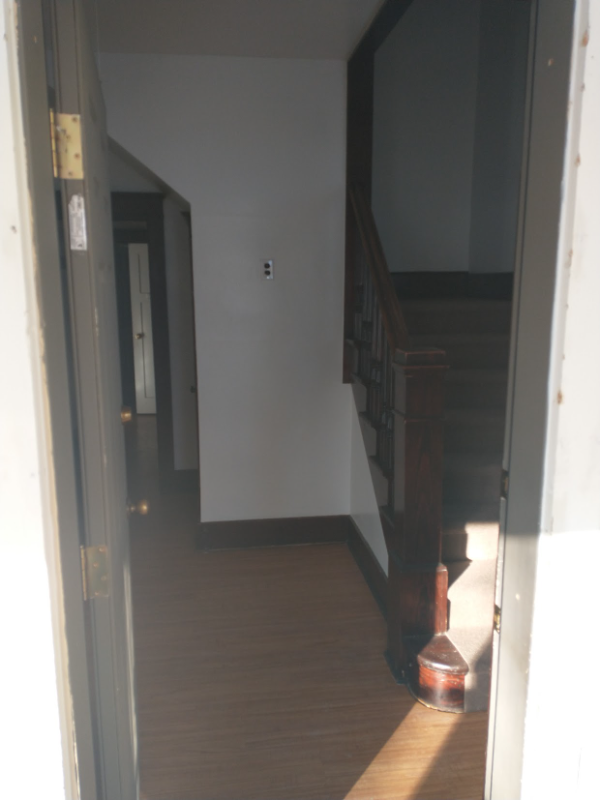 421 N Bird St #B - Photo 4 of 14