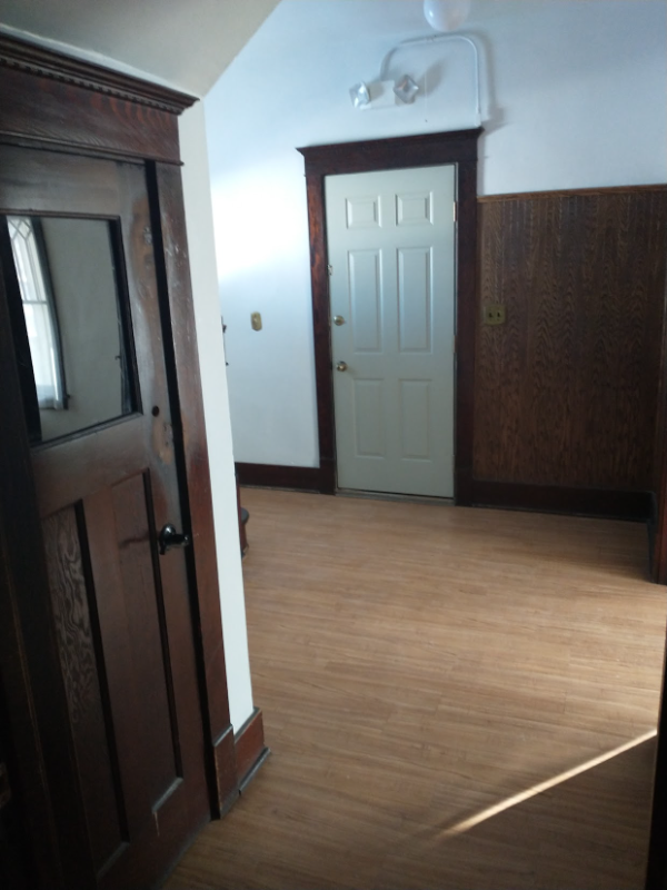 421 N Bird St #B - Photo 5 of 14