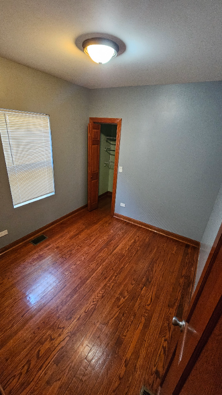 1529 S Laramie Ave - Photo 5 of 9
