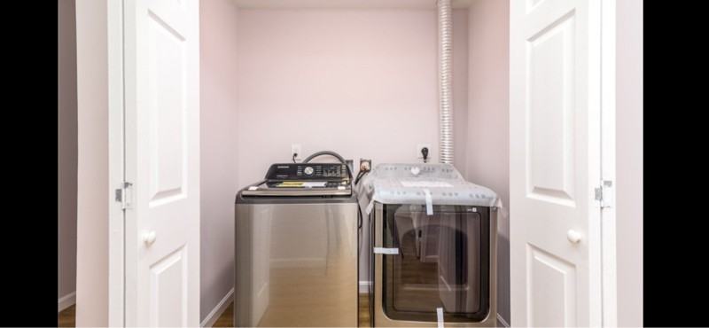 84 Glenham St #2 - Photo 7 of 11
