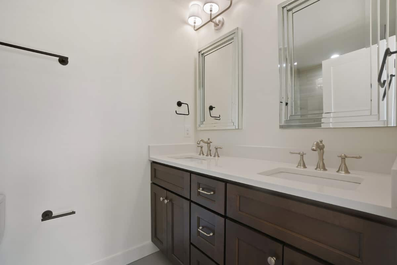 243 Missouri Ave Nw - Photo 3 of 10