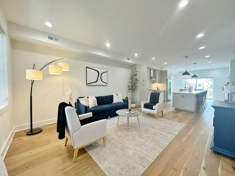 243 Missouri Ave Nw - Photo 4 of 10