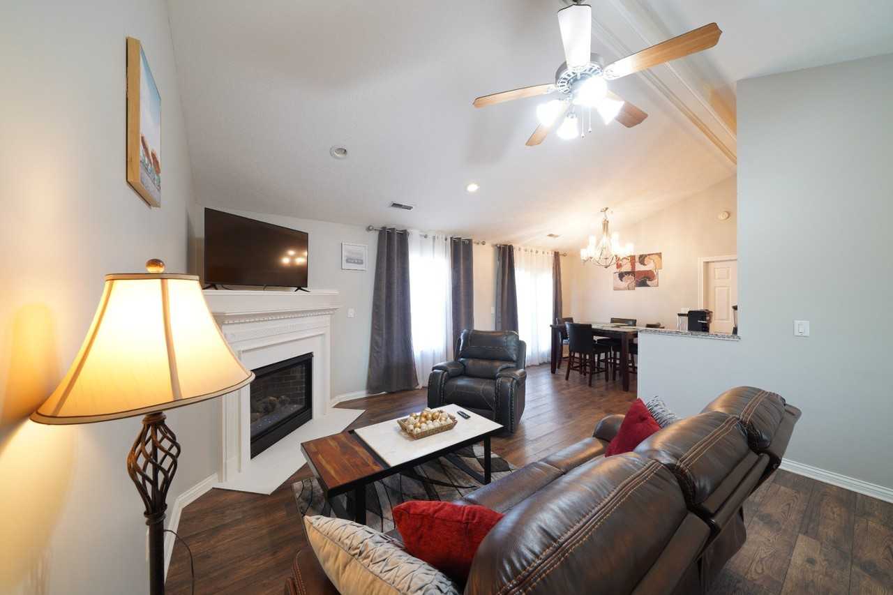 4223 Limestone Trce - Photo 2 of 14