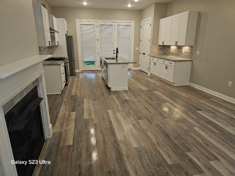 409 S Magnolia St - Photo 2 of 13
