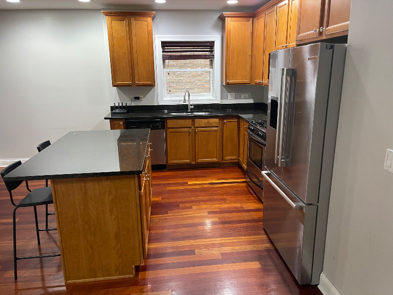 6835 S Cornell Ave #1N - Photo 4 of 17