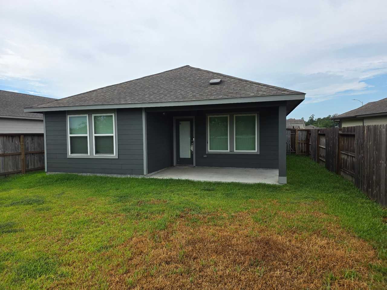 2826 Trinity Cove Dr - Photo 3 of 12