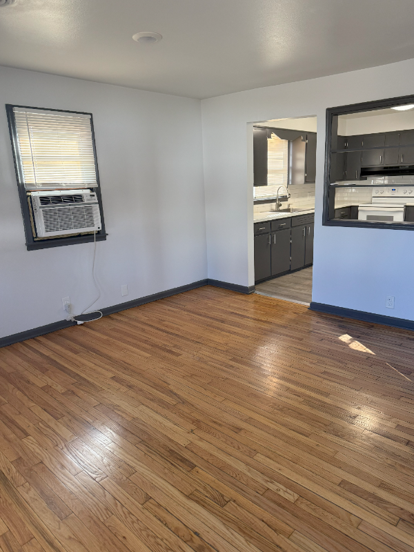 4005 Hartman Cir #9 - Photo 7 of 15