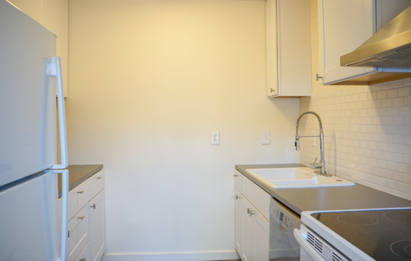 1190 Se Haig St #1190 - Photo 6 of 19