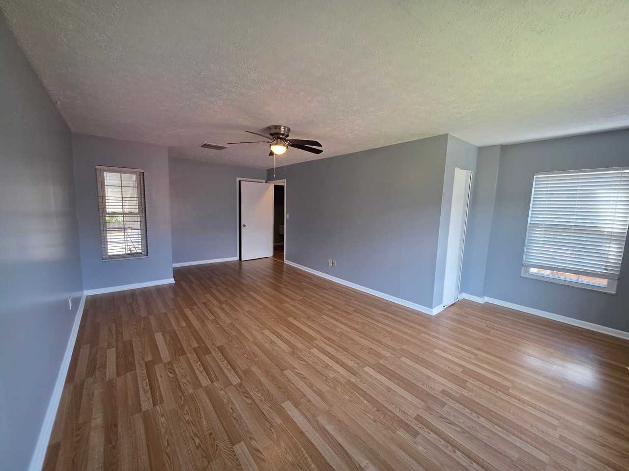 213 Westcliff Cir #B - Photo 7 of 18