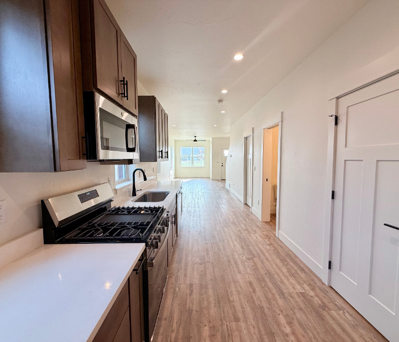 604 Holstein Way - Photo 4 of 20