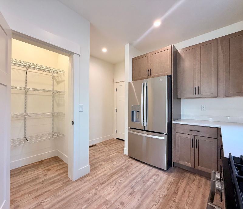 604 Holstein Way - Photo 5 of 20