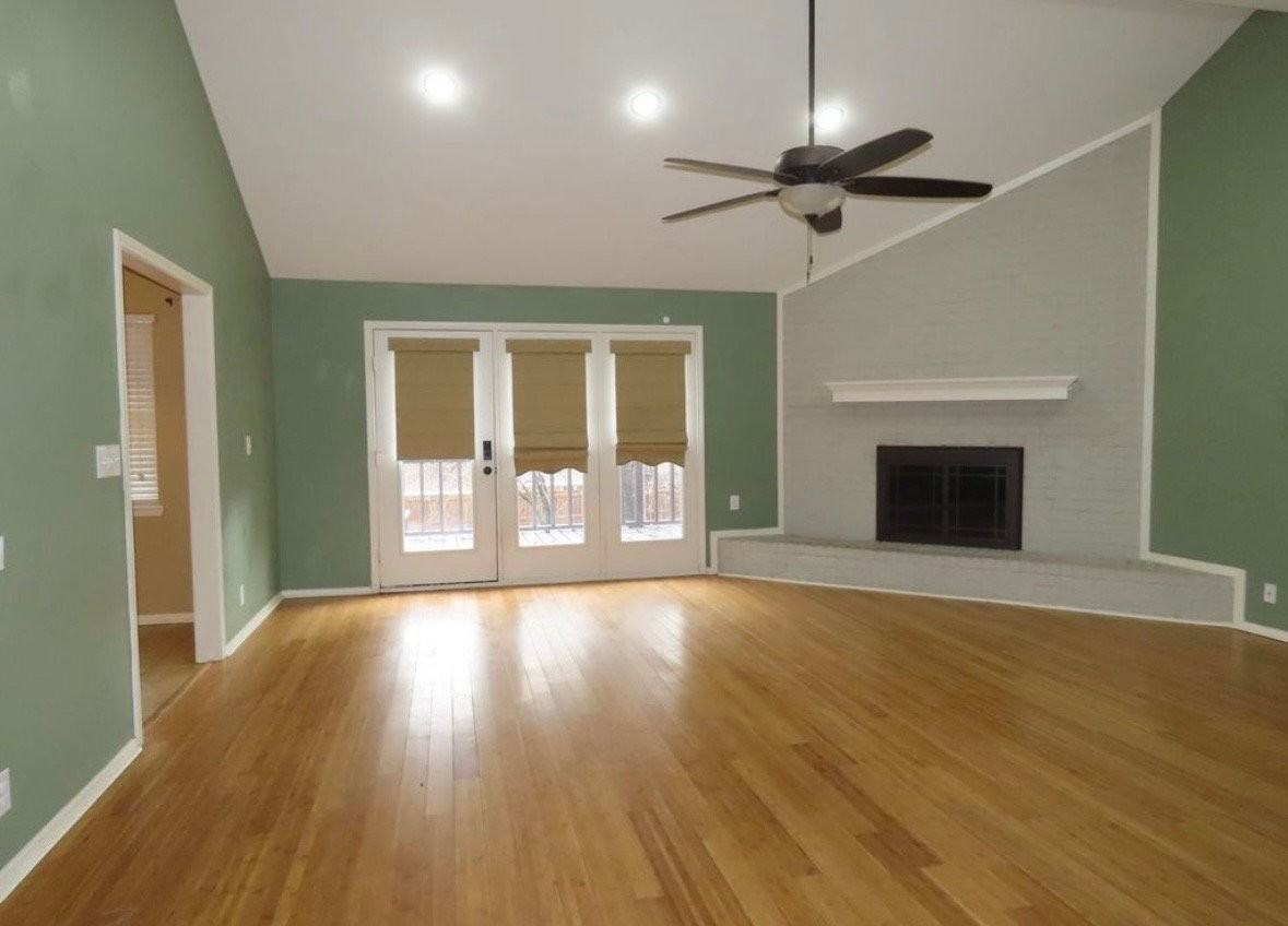 4912 Pine Knoll St - Photo 2 of 20