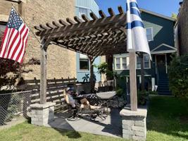 featured image of 3729 N Seminary Ave