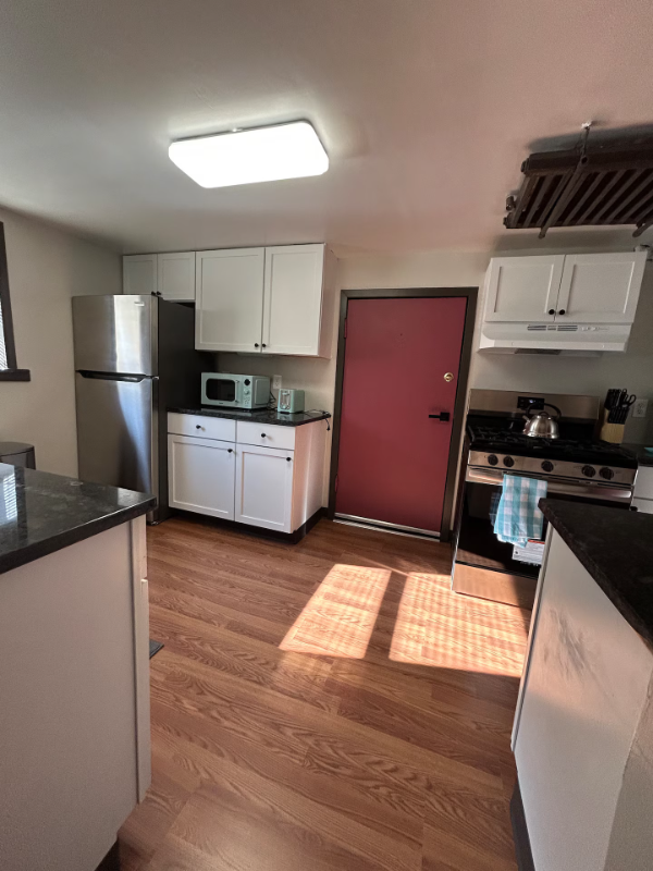 3701 N Racine Ave - Photo 2 of 6