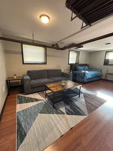3701 N Racine Ave - Photo 5 of 6