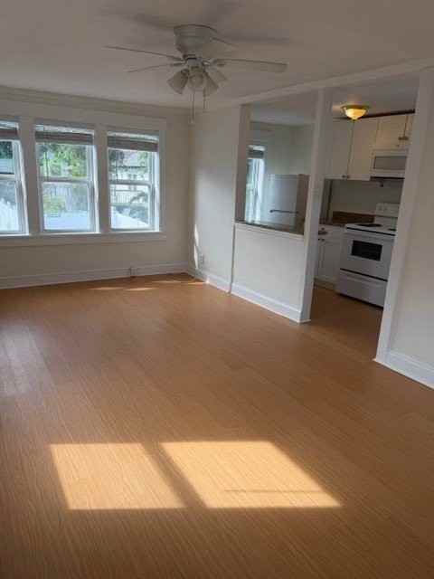 746 1/2 26th Ave N - Photo 2 of 5