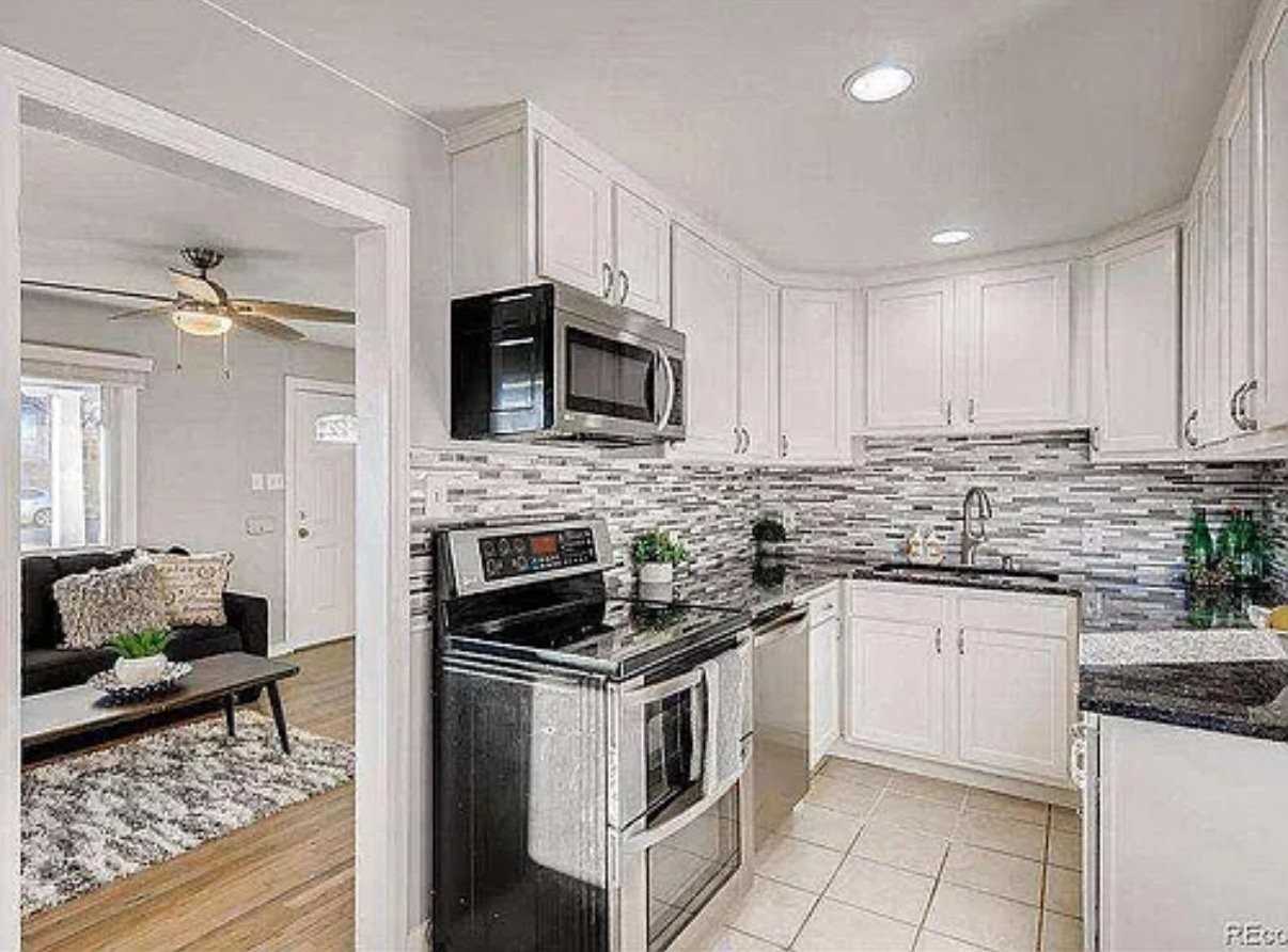 240 Raleigh St - Photo 4 of 18