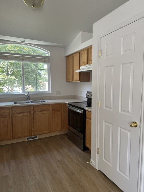 241 W Beverlee Ann Dr - Photo 5 of 19