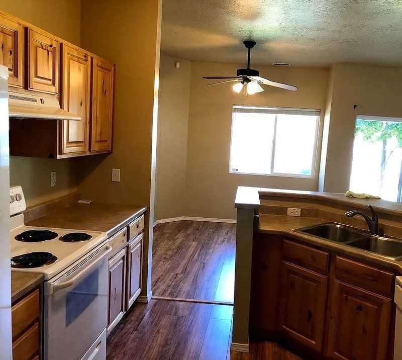 8479 S Ivy Springs Ln - Photo 6 of 12