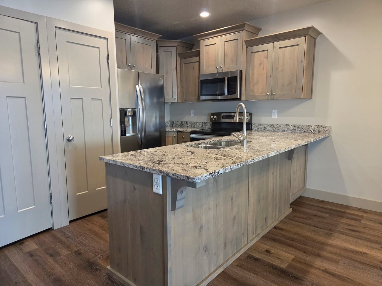 5037 Se - Photo 5 of 15