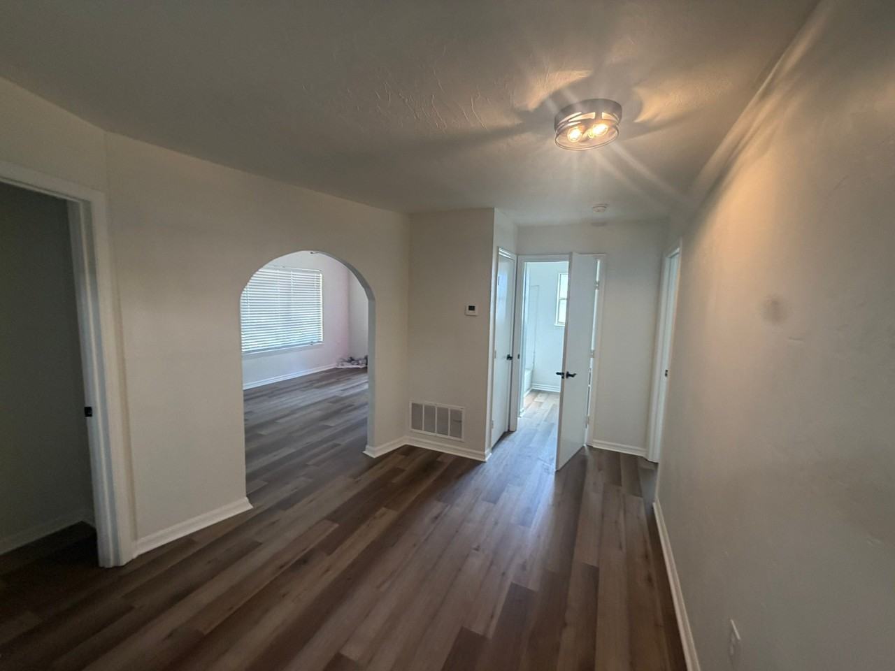 1215 Nw 6th Pl - Photo 6 of 18