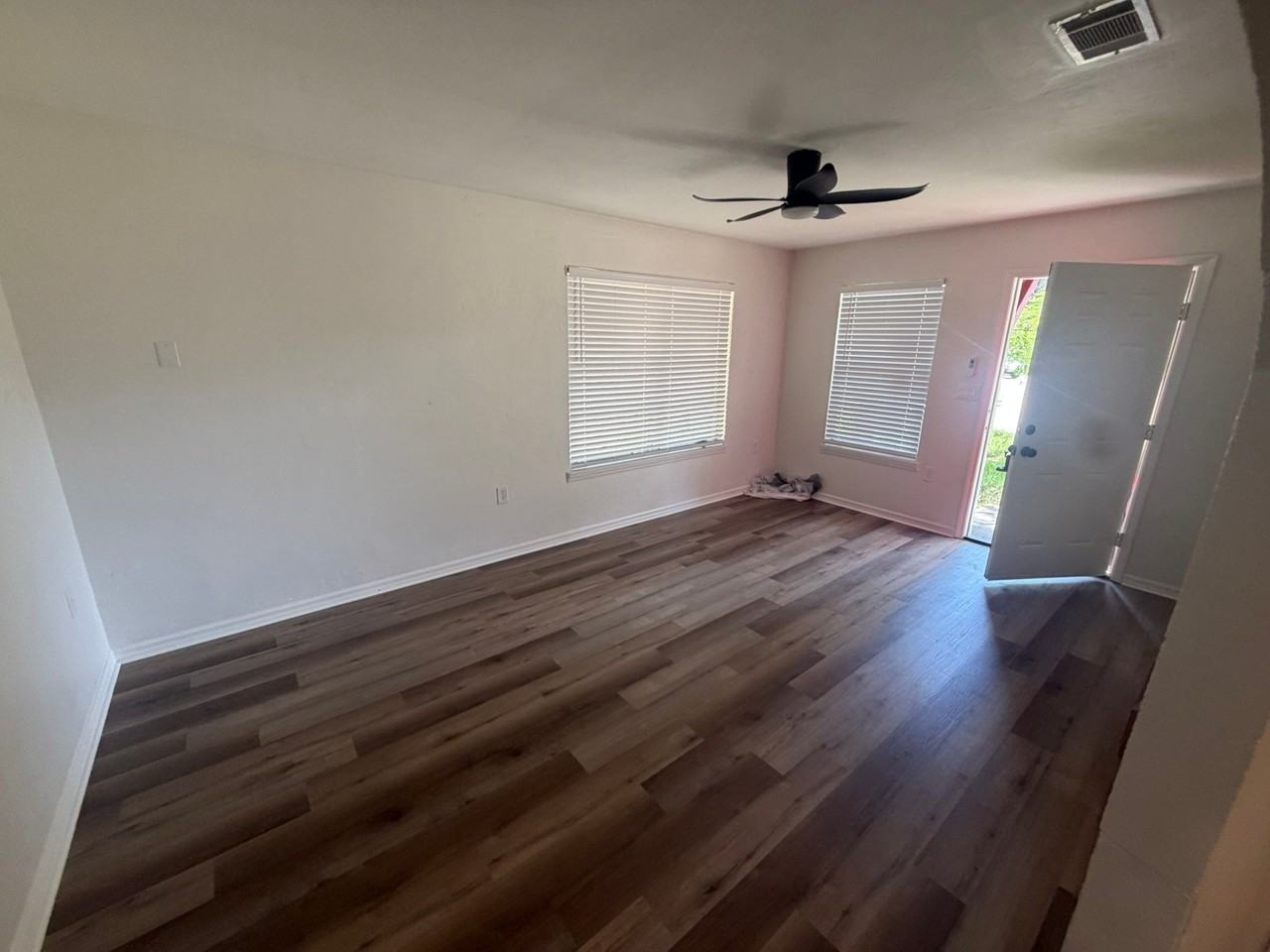 1215 Nw 6th Pl - Photo 7 of 18