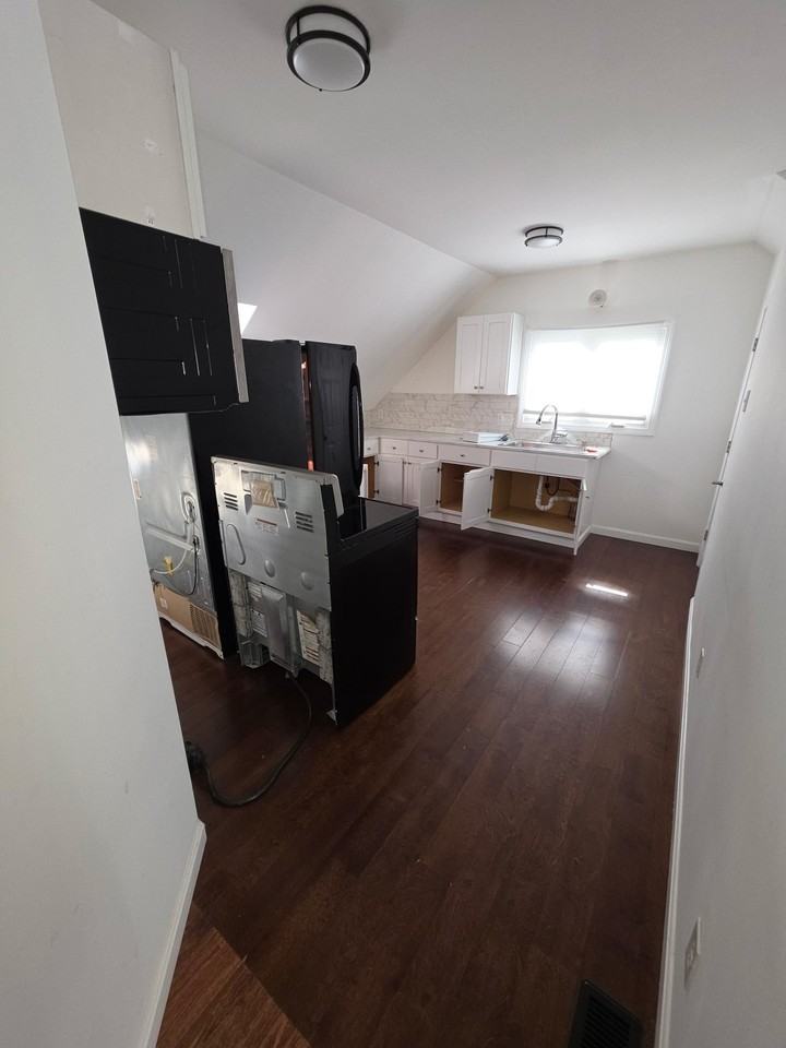 416 Woodward Rd #2 - Photo 3 of 11