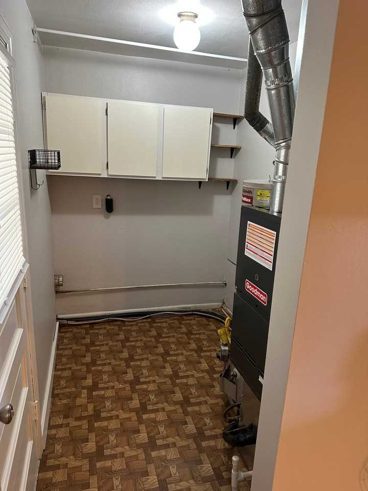 4050 Marion Dr - Photo 6 of 20