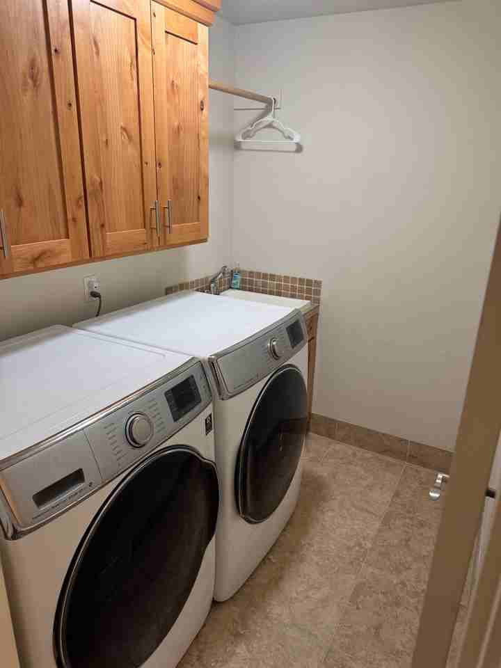 3207 Ne 39th St - Photo 6 of 12