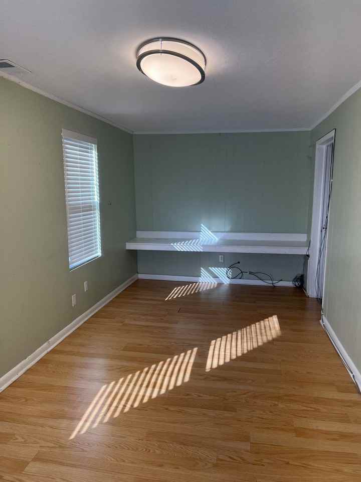 1057 Third St - Photo 4 of 11