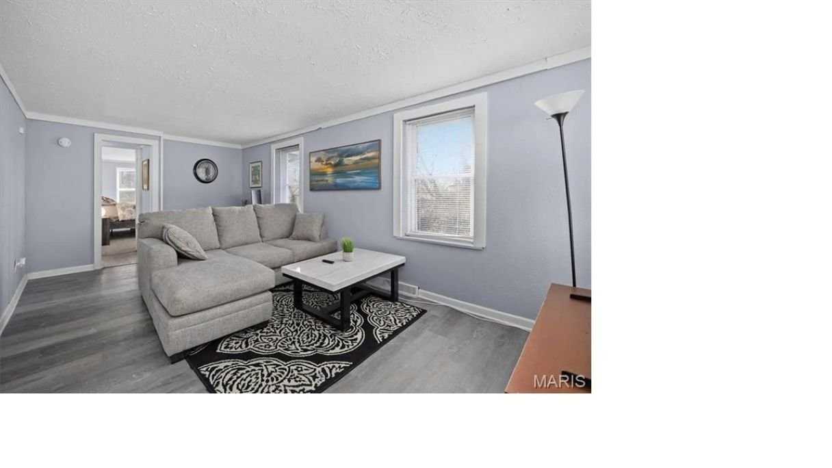 226 N 8th St - Photo 2 of 16