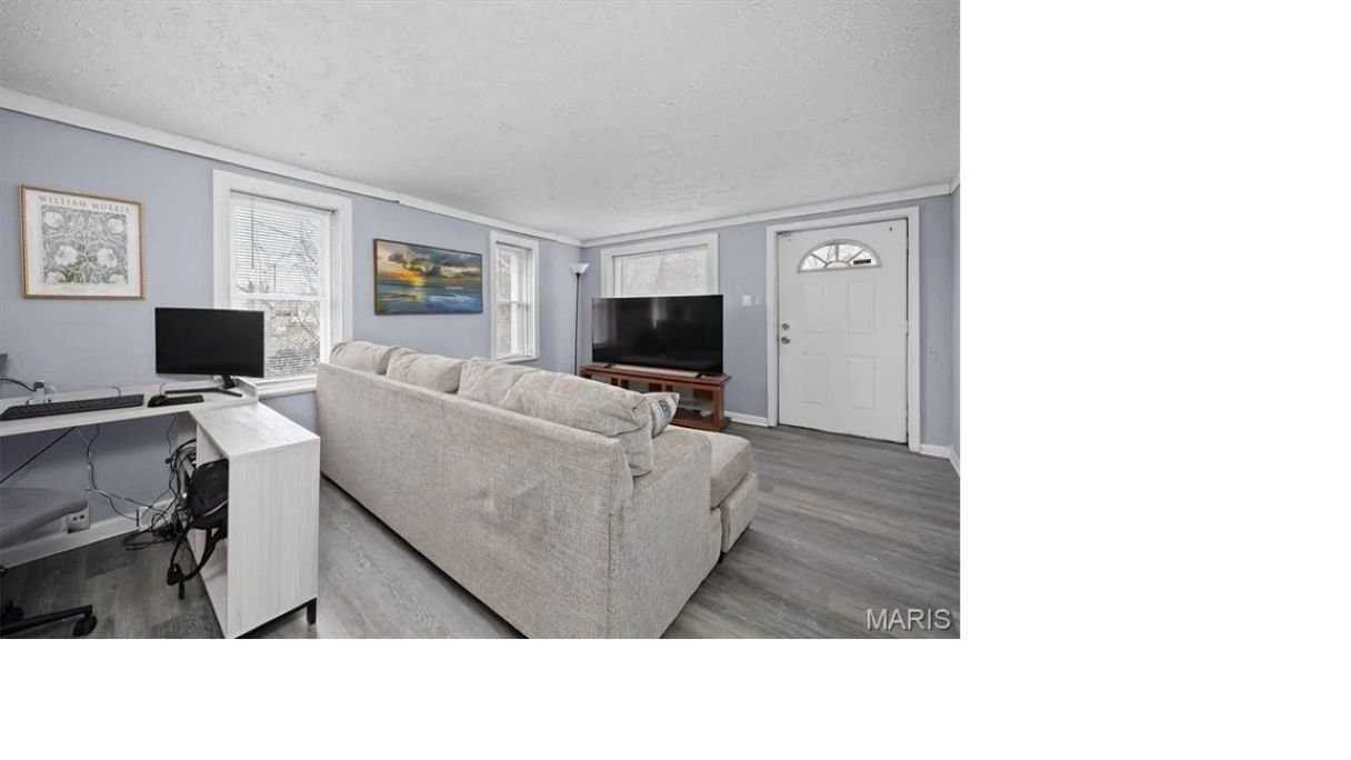 226 N 8th St - Photo 4 of 16
