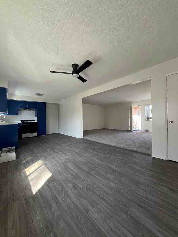 2704 Graham Ave #3 - Photo 5 of 10