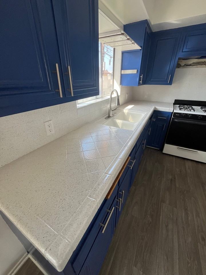 2704 Graham Ave #3 - Photo 6 of 10