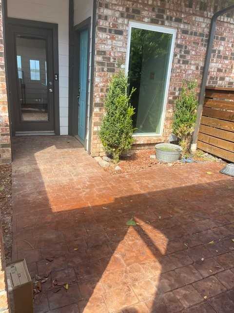 106 Oakbrook Dr - Photo 4 of 18
