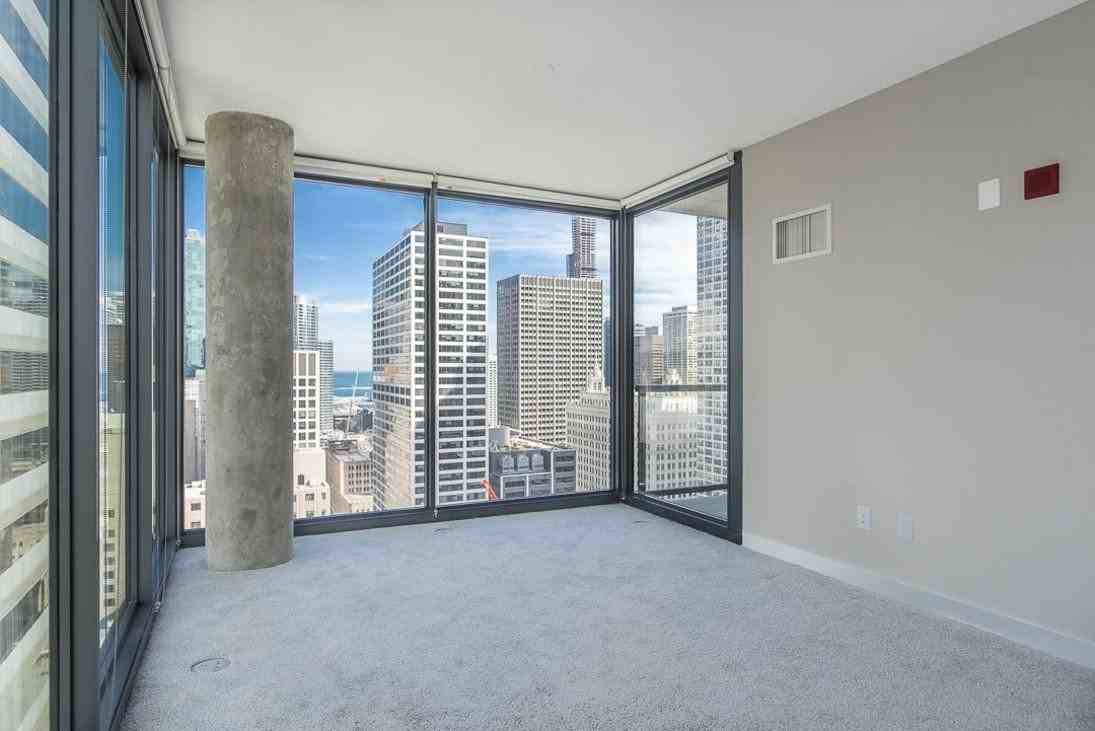 19 E Grand Ave - Photo 7 of 10