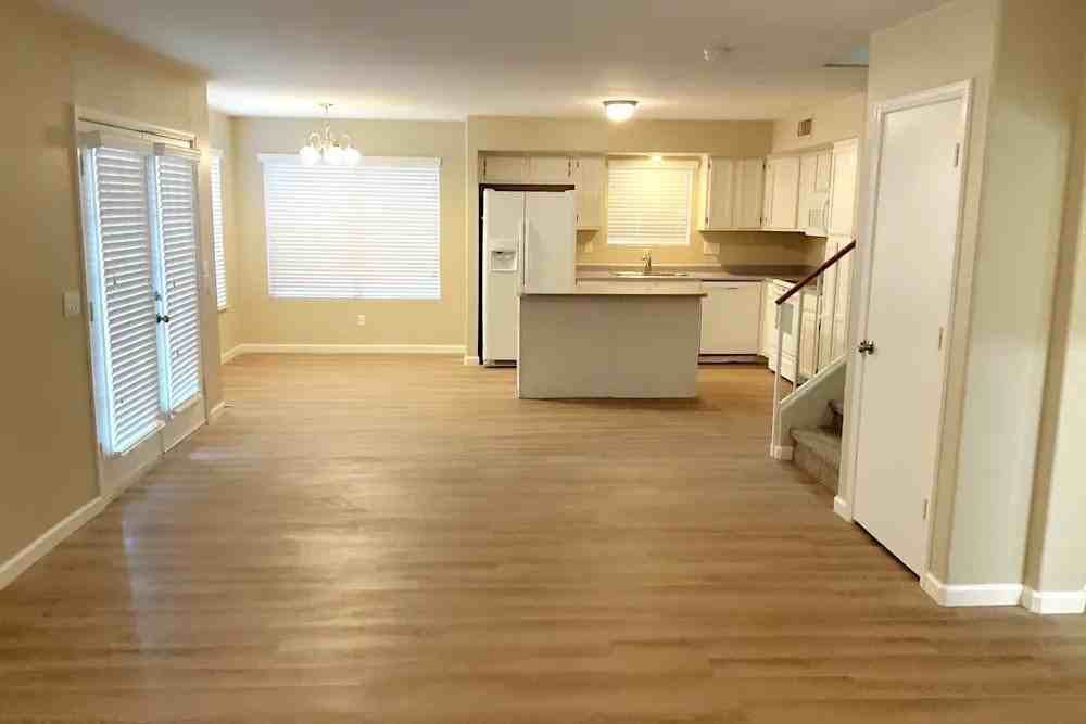 4102 E Aspen Ave - Photo 4 of 11