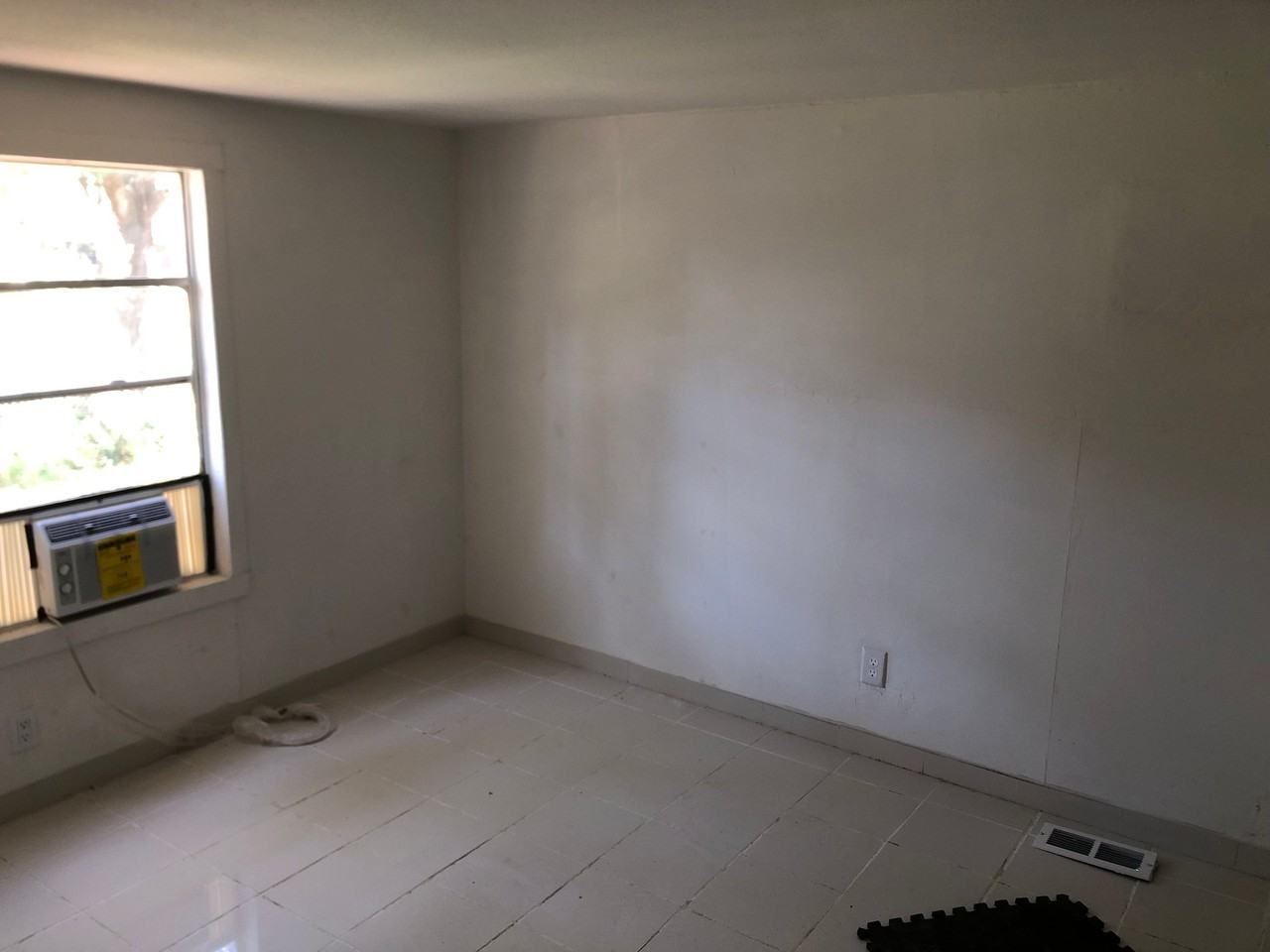 3635 Avenue S Nw - Photo 7 of 11