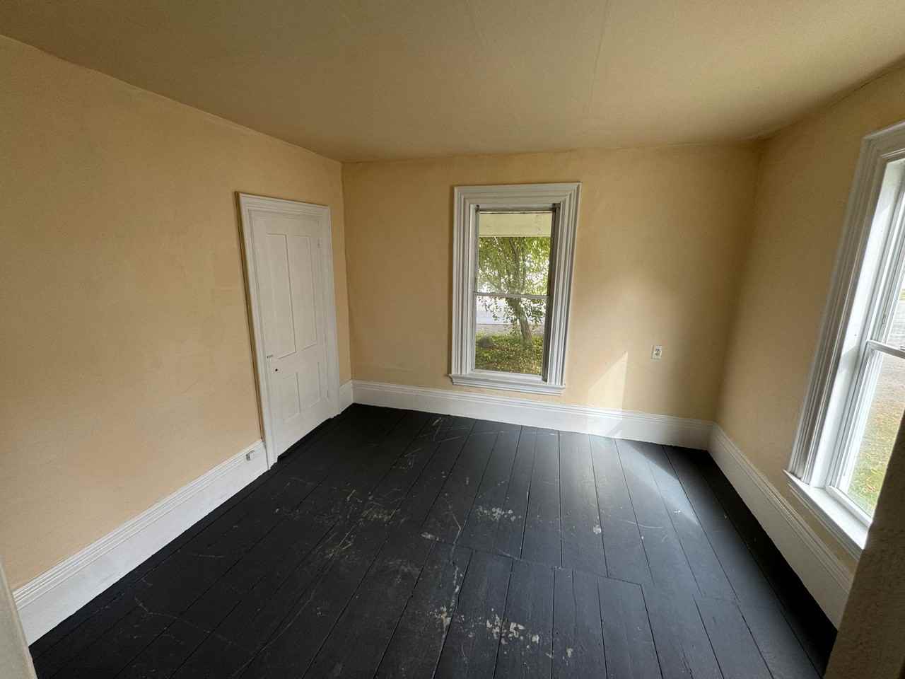 731 Hill St #A - Photo 2 of 5